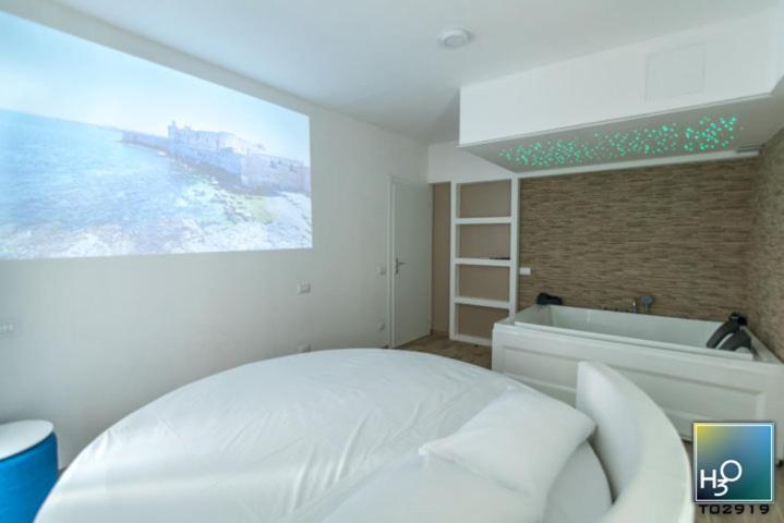 H3O Lago Di Garda 데센자노델가르다 객실 사진